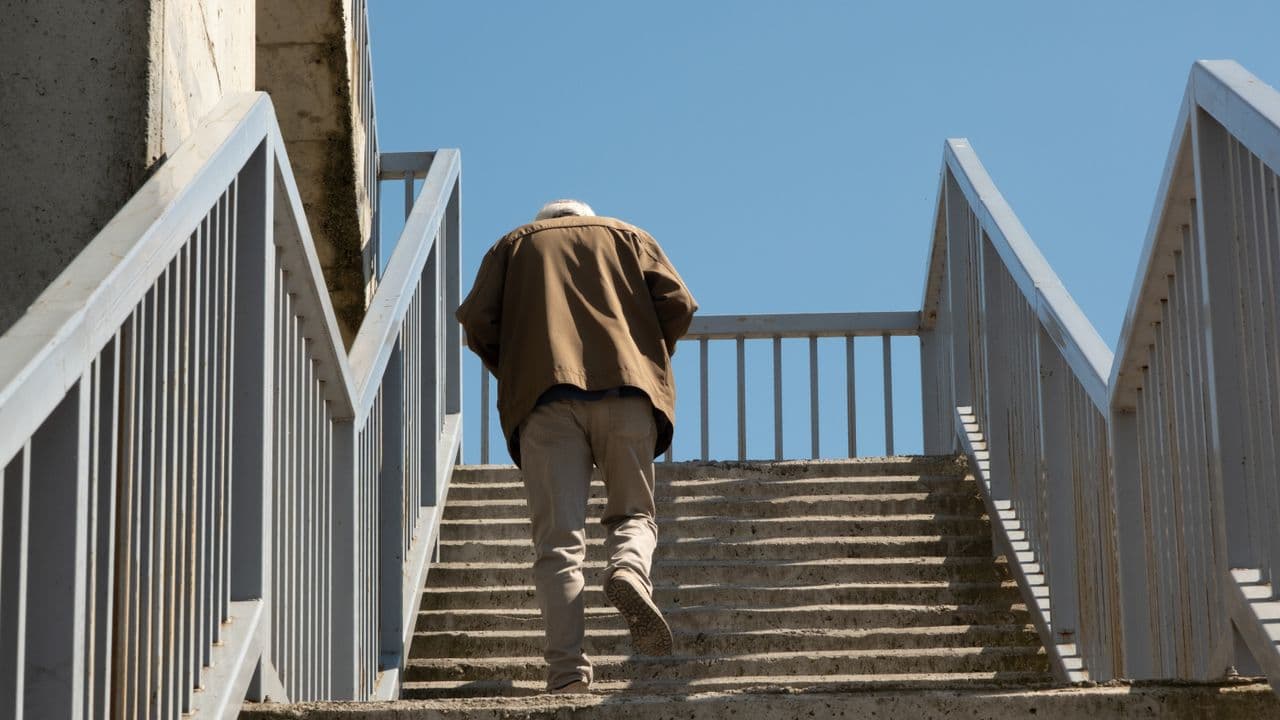 Aménagement du logement senior : solutions et aides pour rester chez soi