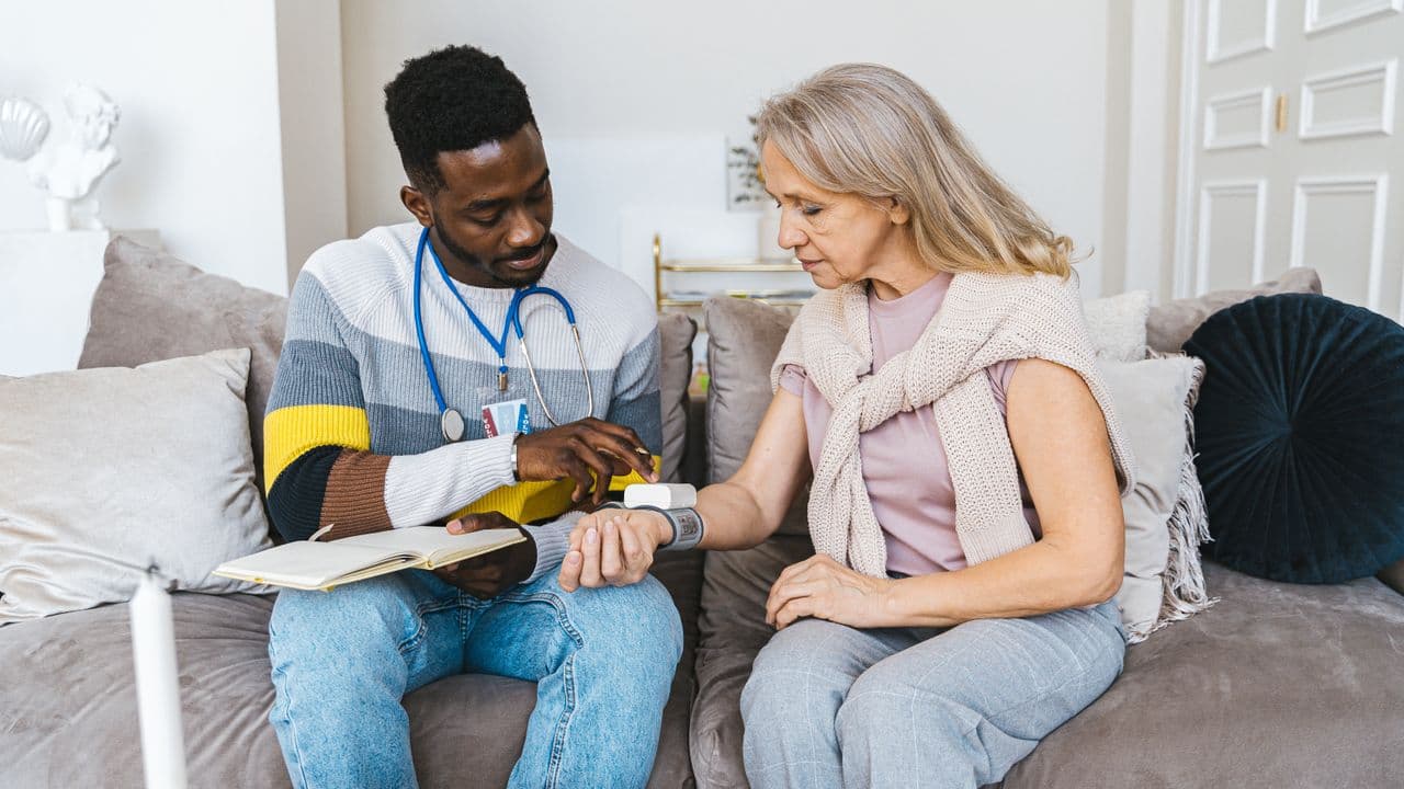 EHPAD ou résidence senior : quelle différence ?