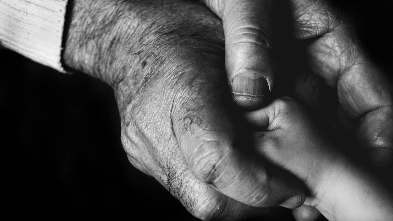 Obligation alimentaire des petits-enfants : sont-ils concernés