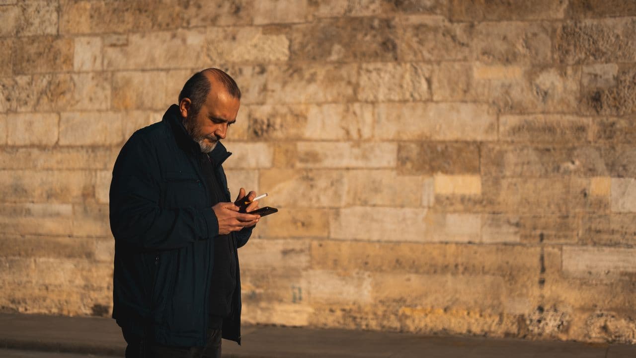 Téléassistance senior : tarifs 2025 et comment payer moins