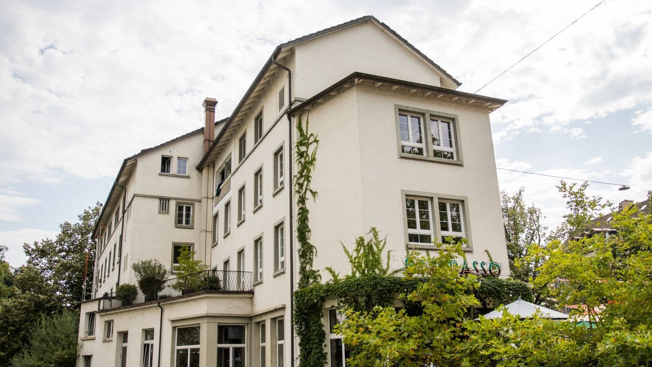 EHPAD à Paris : comment trouver une place disponible rapidement